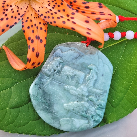 Genuine All Natural Jade Handcarved Pendant NWT☆ - Picture 3 of 4